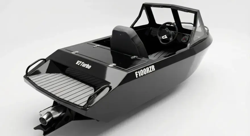 Czarna łódka sportowa F100RZR z kierownicą i siedzeniem. Dowiedz się, jak zarejestrować łódkę, by cieszyć się wodnymi przygodami.