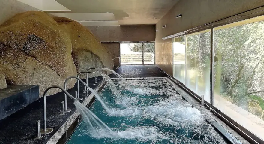 Balneario Retortillo: Aguas termales y bienestar. ¿Tu próxima escapada?