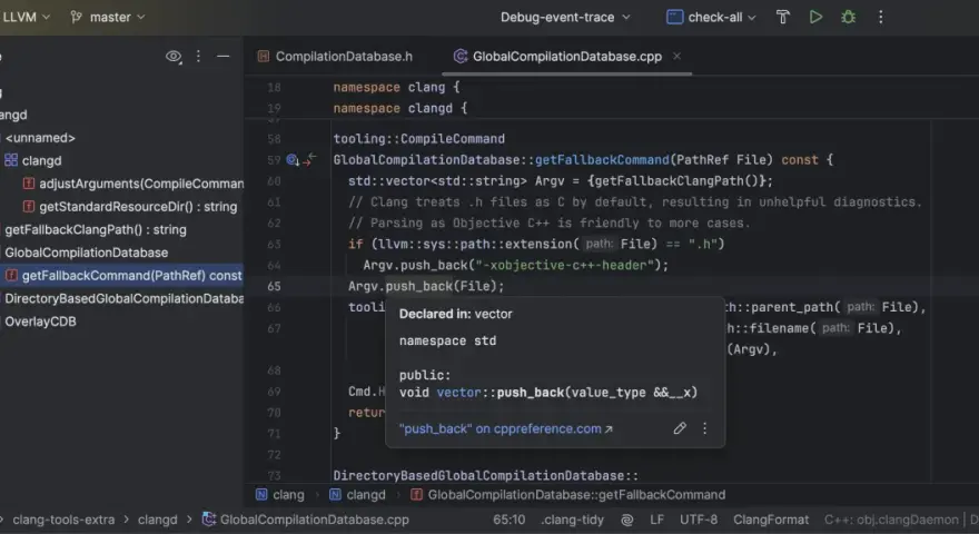 Widok kodu w CLion, gdzie funkcja `getFallbackCommand` jest podświetlona, a podpowiedź pokazuje jej deklarację w `std::vector`.