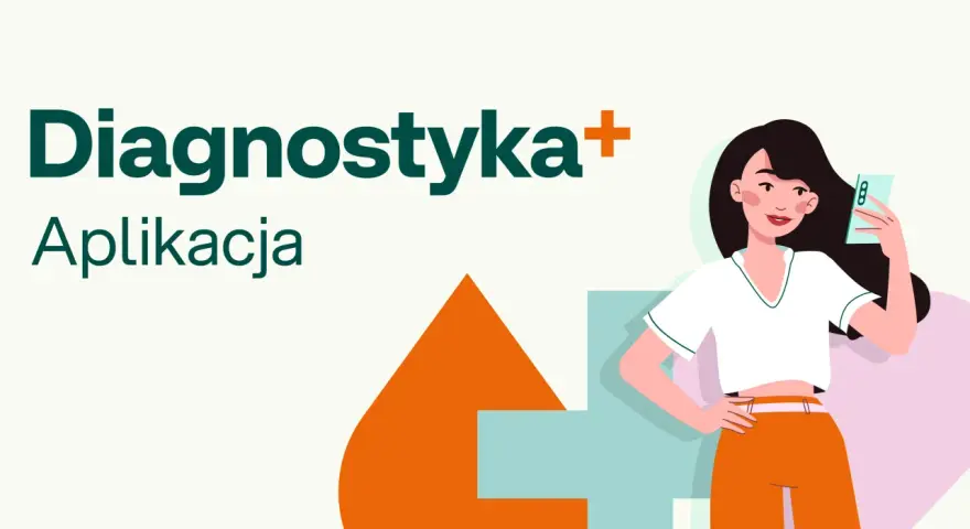 Aplikacja Diagnostyka+ ułatwia sprawdzenie wyników z laboratorium. Kobieta z telefonem w ręku.