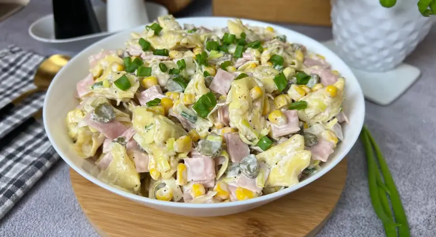 Jakie tortellini do sałatki wybrać, by zaskoczyć smakiem?