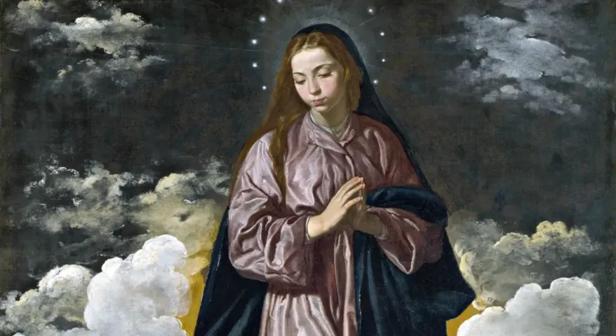 Die Immaculata, umgeben von Wolken und Sternen, verkörpert die reine Gnade. Ihre Hände sind gefaltet, ihr Blick nach unten gerichtet.