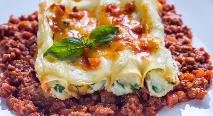 Nadziewanie cannelloni bez bałaganu? Poznaj triki eksperta!