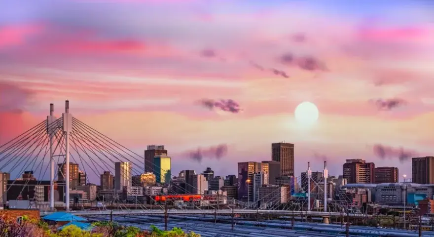 Johannesburg czy jest bezpiecznie? Odkryj niebezpieczeństwa i porady dla turystów