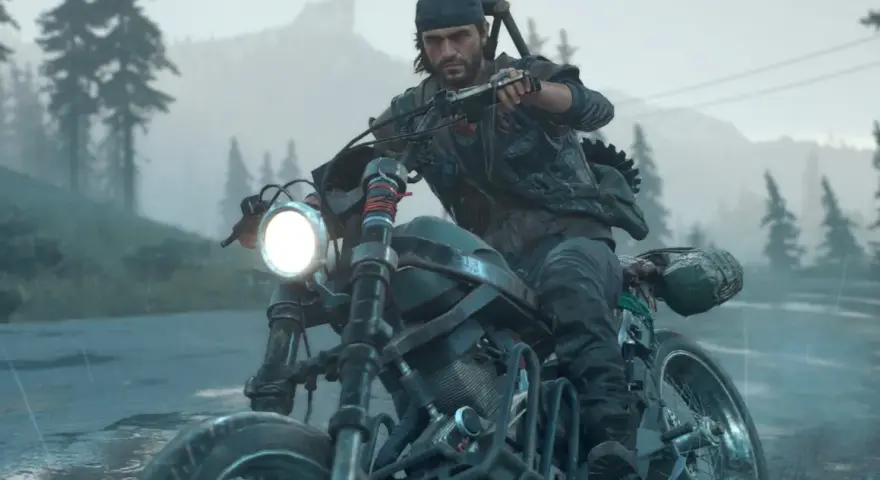 Deacon na motocyklu w deszczu, przygotowuje się do premiery Days Gone 2.