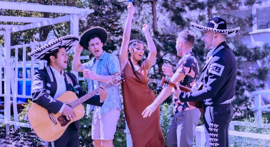 Stylizacja latino na imprezę: Odkryj swój gorący look!