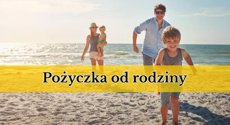 Szczęśliwa rodzina na plaży, tekst "Pożyczka od rodziny" sugeruje, że zwrot pożyczki od rodziny nie musi być obciążeniem, nawet jeśli urząd skarbowy jest w pobliżu.