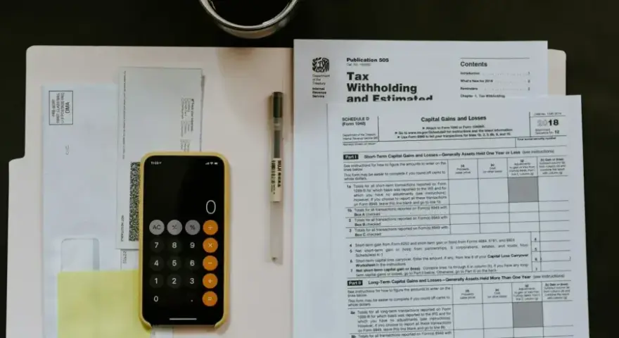 VAT na noclegi: 8% czy 23%? Uniknij błędów!