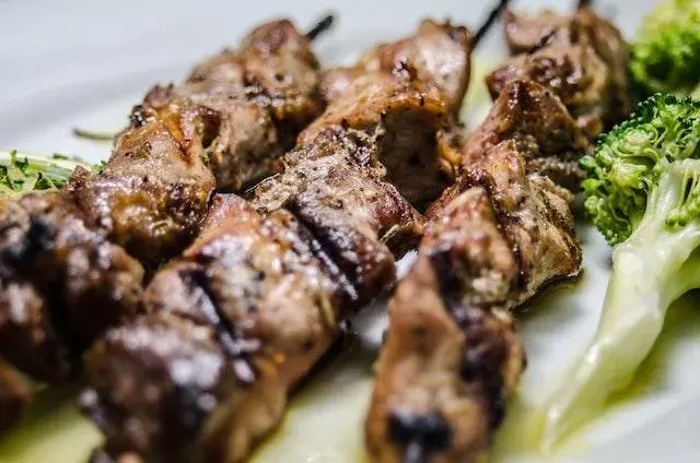 Dürüm kebab: Czym jest, jak smakuje i zrób go sam!
