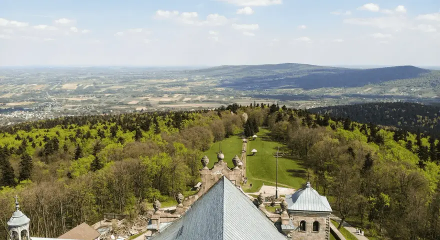 Atrakcje w Świętokrzyskim: Odkryj serce Polski - przewodnik