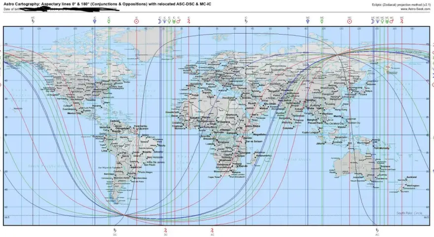 Mapa świata z liniami aspektów horoskopu urodzeniowego, pokazująca powiązania między miejscami narodzin a planetami.