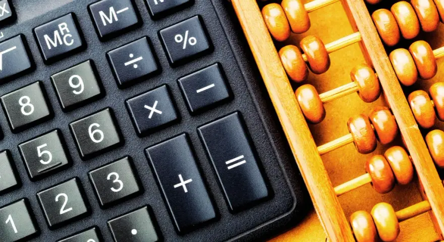 Umowa przedwstępna u notariusza: Ile kosztuje? Kalkulator i porady