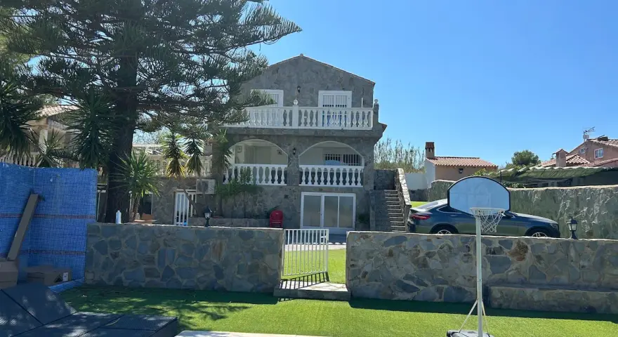 Chalet vacacional en Valencia: Tu guía experta para reservar seguro