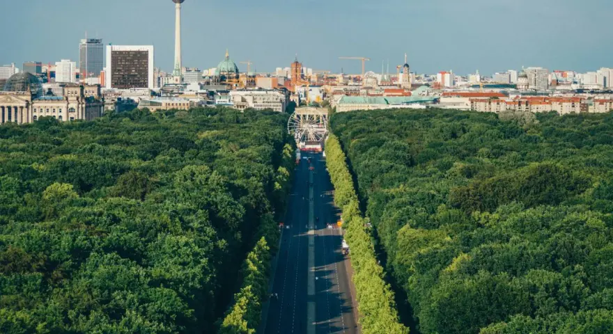 Berlin: Fernsehturm, Reichstag & Tiergarten. Tolle **things to do this weekend**!
