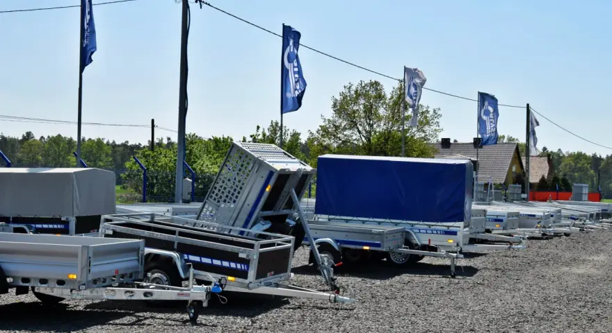Blyss: Producent przyczep czy marka Castoramy? Rozwiej wątpliwości!