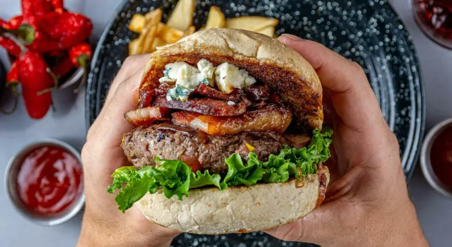 Domowe burgery jak z restauracji? Opanuj sztukę od A do Z!