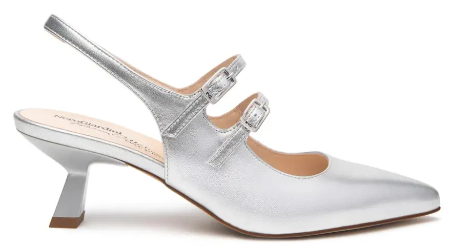 Eleganti scarpe sposa Nero Giardini argento, con cinturino e doppio cinturino con fibbia. Tacco geometrico.