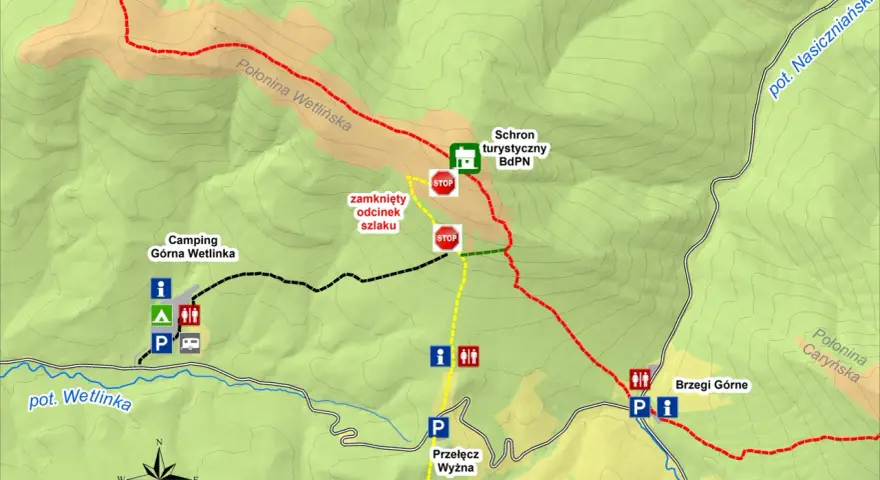 Mapa turystyczna z zaznaczoną trasą do Chatki Puchatka. Widoczny camping, schronisko, parking i zamknięty odcinek szlaku.