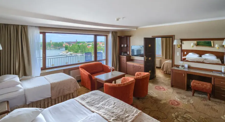 Ile kosztuje doba w Hotelu Gołębiewski? Ceny i pakiety