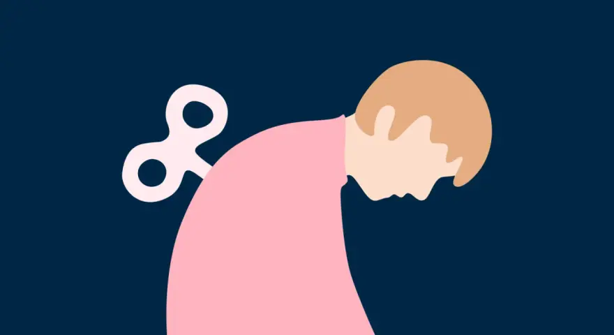 En person i rosa kläder med en uppdragsnyckel på ryggen, som symboliserar illamående utmattning.