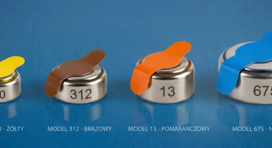 Baterie do aparatów słuchowych: żółta (10), brązowa (312), pomarańczowa (13) i niebieska (675).