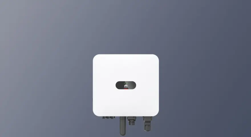Biały falownik Huawei 6kW z logo Huawei i zielonymi diodami.