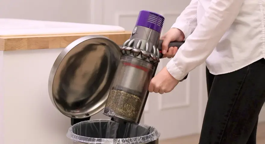 Jak czyścić odkurzacz Dyson? Pełny przewodnik krok po kroku