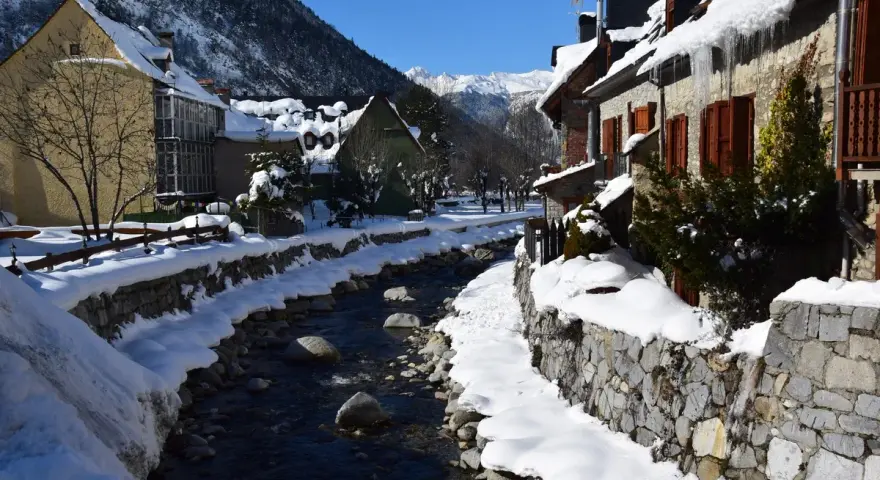 Destinos de invierno en España: Sol, nieve y planes únicos