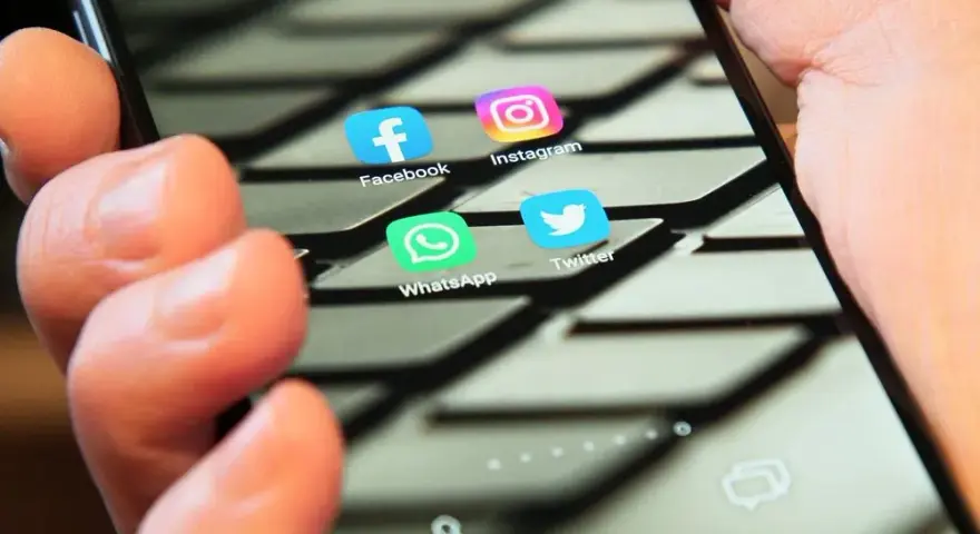 Jak usunąć witrynę z przeglądarki na telefonie? Pełny poradnik