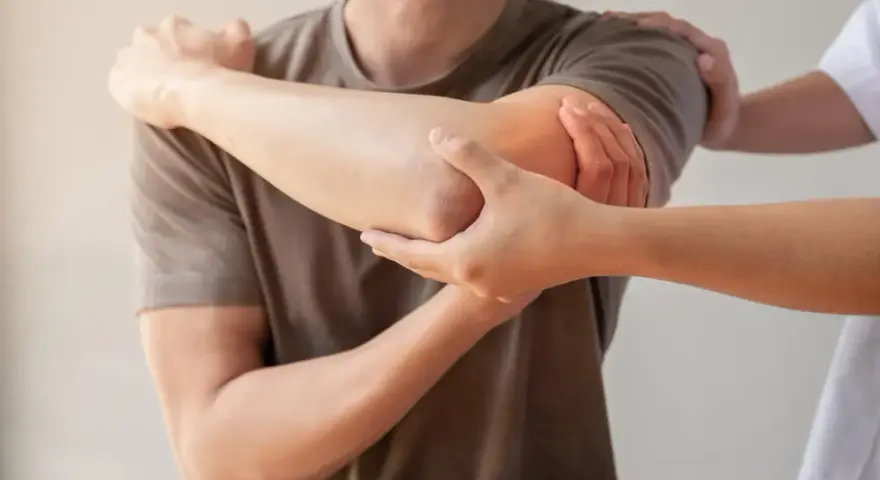 Fizjoterapia: Co to jest? Przewodnik po leczeniu ruchem i bólem