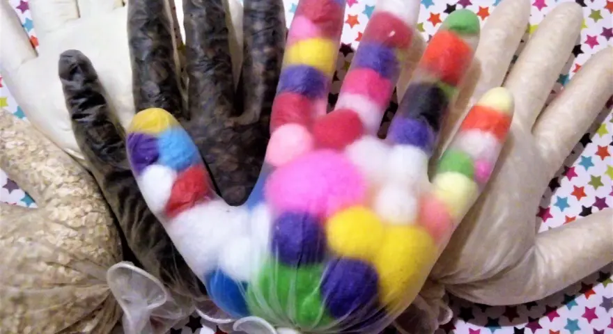 Jak zrobić zabawki sensoryczne? Proste DIY dla rozwoju dziecka