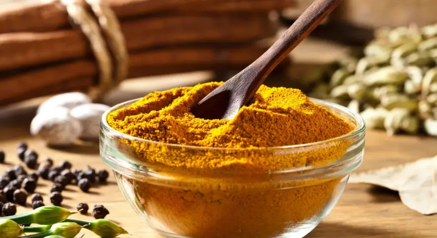 Uczulenie na curry: Objawy, alergeny. Czy jesteś zagrożony?