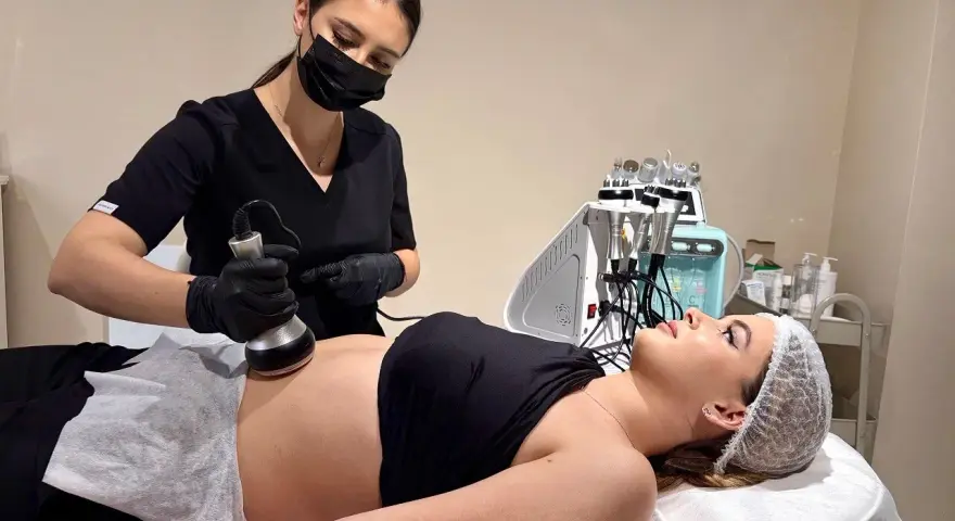 Liposukcja: Jak działa, ile kosztuje i czy jest dla Ciebie?