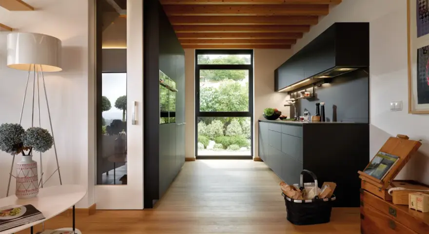 Cocinas rústicas modernas con encanto, combinando madera y diseño minimalista.