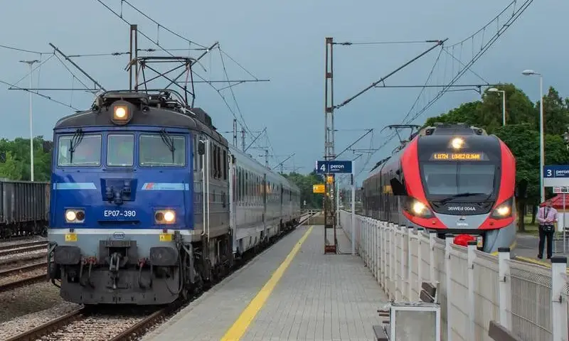 Jak sprawdzić opóźnienie pociągu Intercity i uniknąć nieprzyjemności