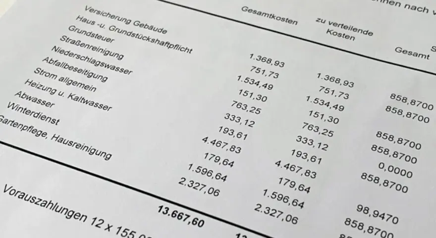 Abrechnung mit Kostenaufstellung für Gebäudeversicherung, Grundsteuer etc. Die Frage, wie lange kann Vermieter Nachzahlung fordern, wird hier nicht beantwortet.