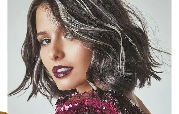 Strähnchen für dunkles Haar: Trends 2026 & Ihr Traumlook!