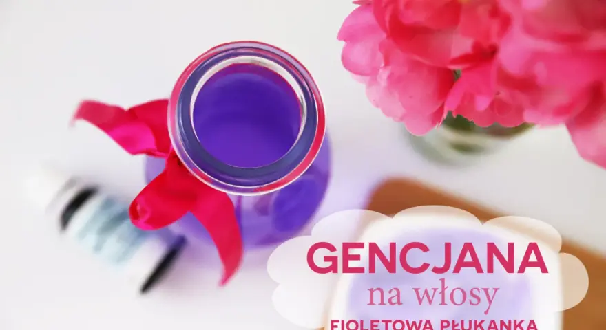 Fioletowa płukanka do włosów z różową wstążką i kwiatami. Zobacz efekty!