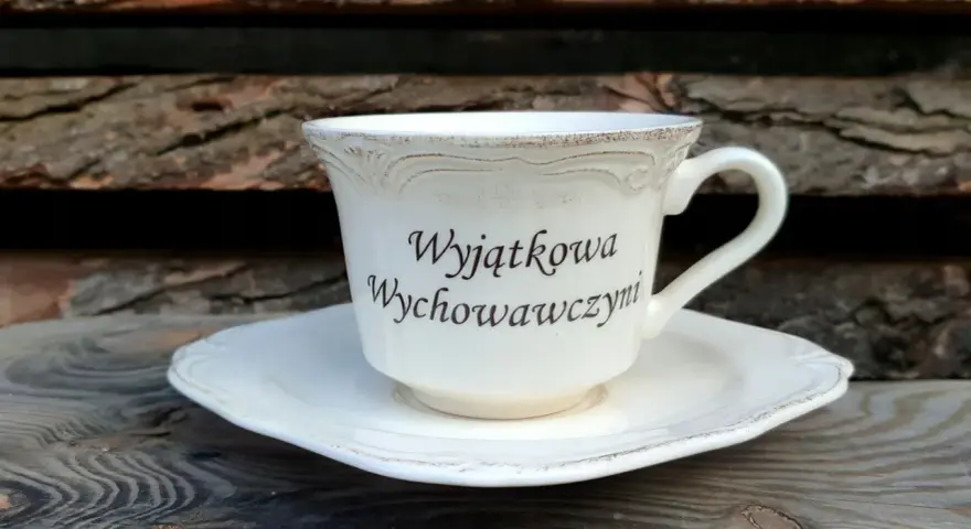 Pomysły na prezenty dla wychowawczyni na Mikołaja, które zachwycą