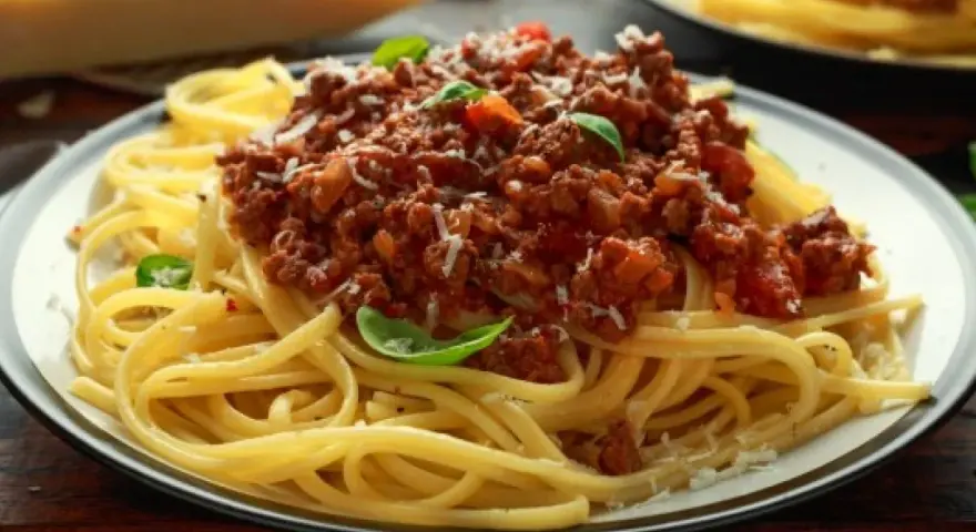 Sekrety idealnego sosu pomidorowego do spaghetti zrób to sam!