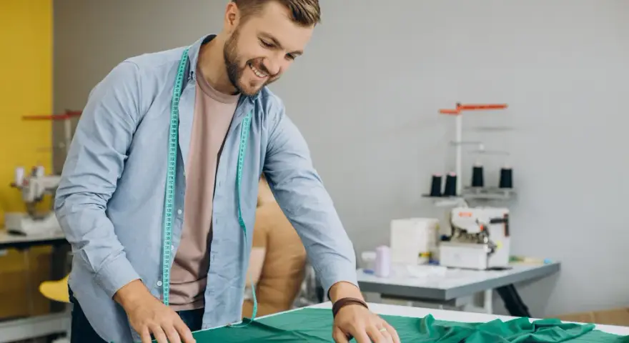 Jak zmierzyć wymiary bluzki, aby uniknąć złego rozmiaru?
