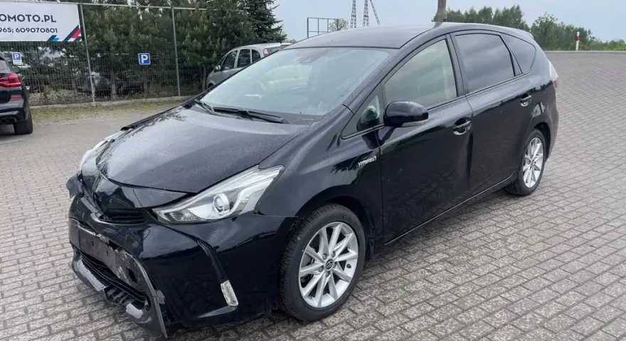 Toyota Prius Plus ile osobowy - czy to idealny rodzinny minivan?