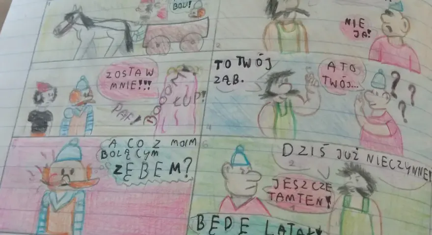 Jak narysować komiks do szkoły? Dzieci rysują historię o zębach i lataniu.