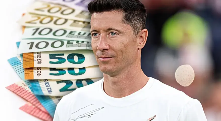 Robert Lewandowski na tle stosu banknotów euro.