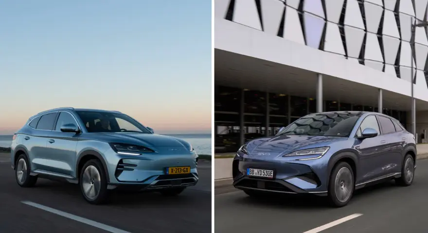 Dwa elektryczne SUV-y BYD w różnych kolorach, jeden na tle morza, drugi przy nowoczesnym budynku.