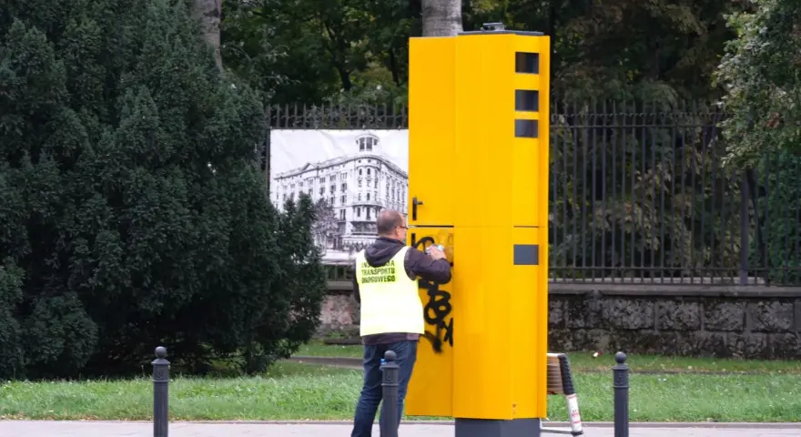 Fotoradar od tyłu: Mandat bez twarzy? Poznaj nowe zasady!