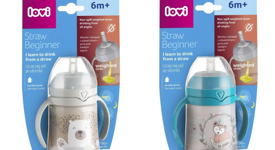 Dwa kubki LOVI Straw Beginner z uchwytami i grafiką zwierząt.