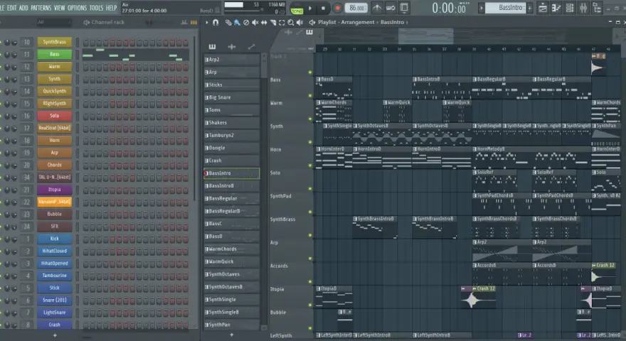 Sekwencer FL Studio z widocznym projektem "BassIntro", pełnym ścieżek syntezatorów i sampli.