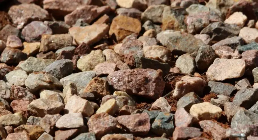 Jaki kamień na podjazd - wybierz trwały i estetyczny materiał