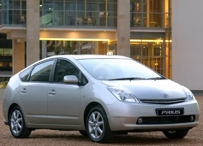 Wymiana baterii w Toyota Prius: koszty, opcje i kluczowe informacje